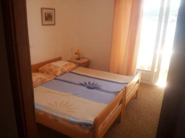 Apartment Apartman Supetarska Draga Croatia